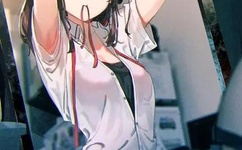 同桌把他的J坐进我的下面